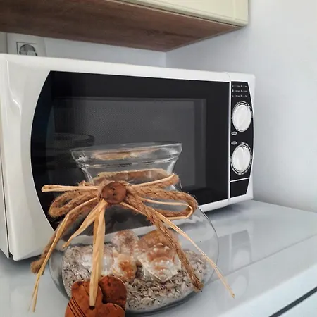 Apartment In Mit Grill Vodice